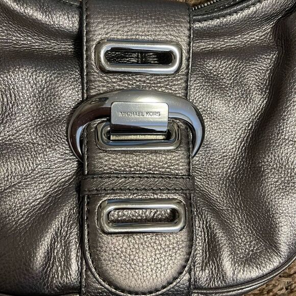 Michael Kors purse - Picture 9 of 14